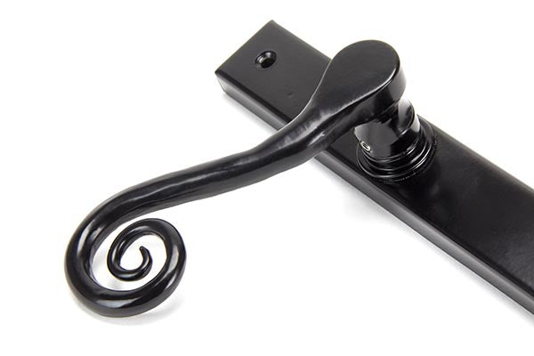 Right-Handed Monkeytail Slimline Lever Espag. Lock Set