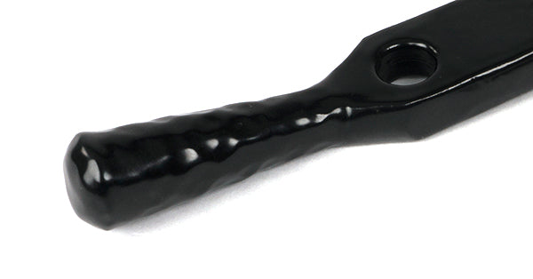 8" Hammered Newbury Stay