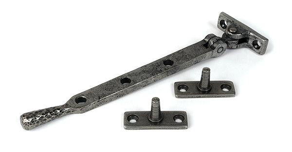8" Hammered Newbury Stay