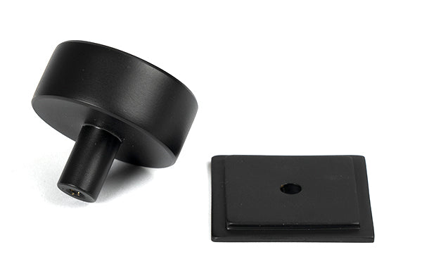 38mm Kelso Cabinet Knob Square Rose