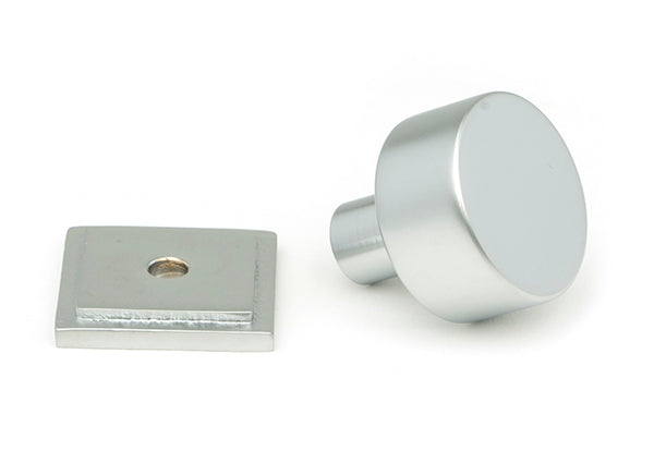 25mm Kelso Cabinet Knob Square Rose