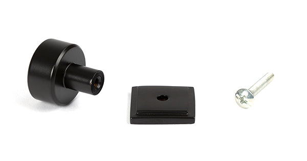25mm Kelso Cabinet Knob Square Rose