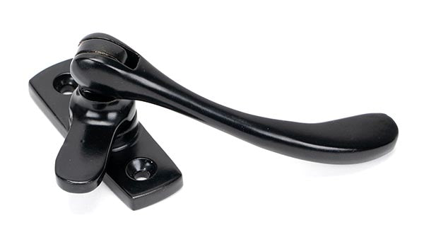 Peardrop Fastener