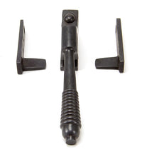 Night-Vent Locking Reeded Fastener