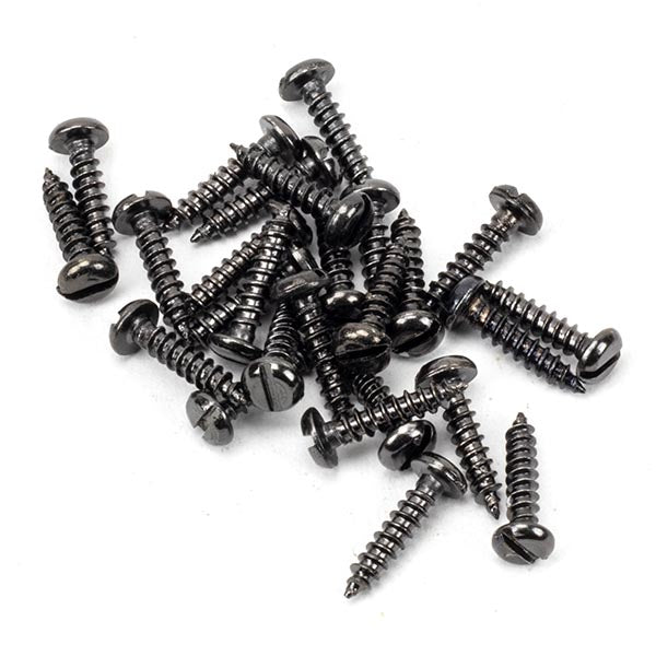 4 x ½" Round Head Screws (25)