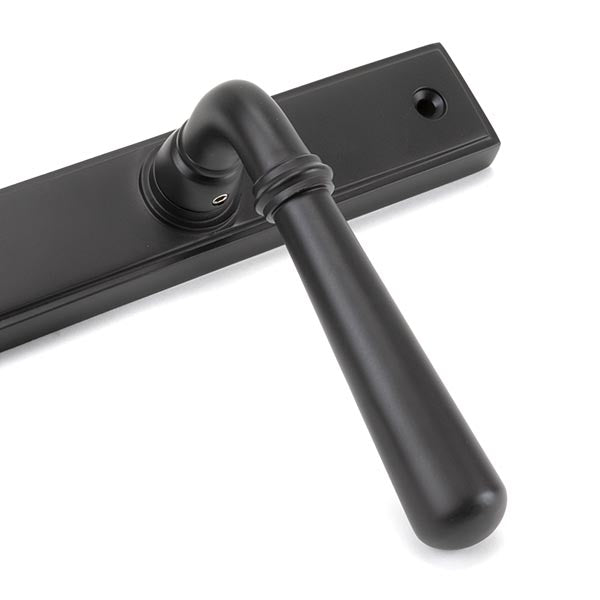 Newbury Slimline Lever Espag. Lock Set