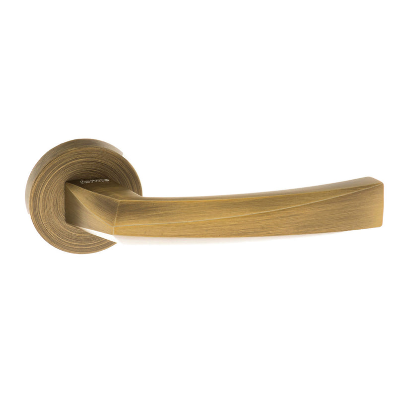 Forme Crystal Lever Door Handle on Minimal Round Rose
