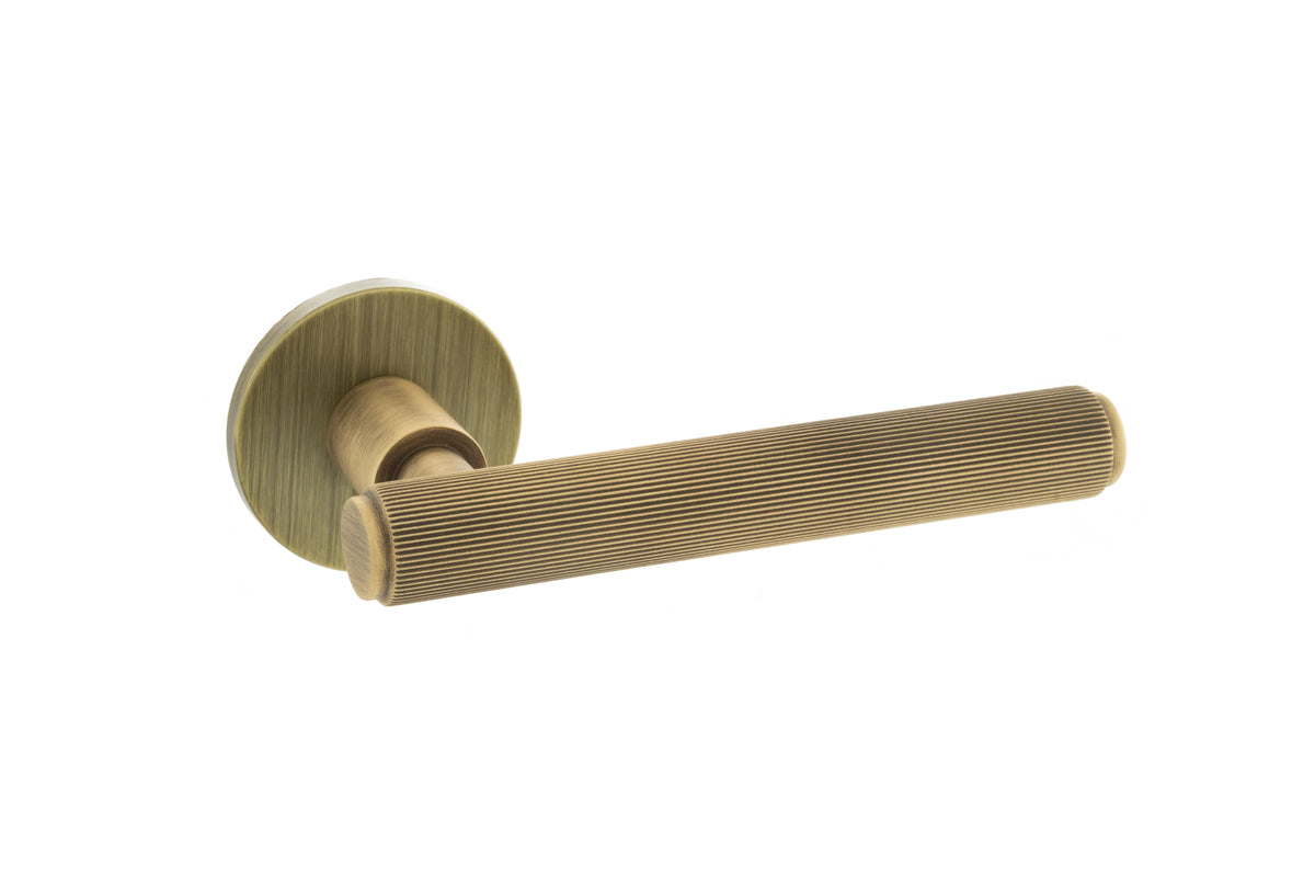 Millhouse Brass Stephenson Knurled Lever Door Handle on 5mm Slimline Round Rose