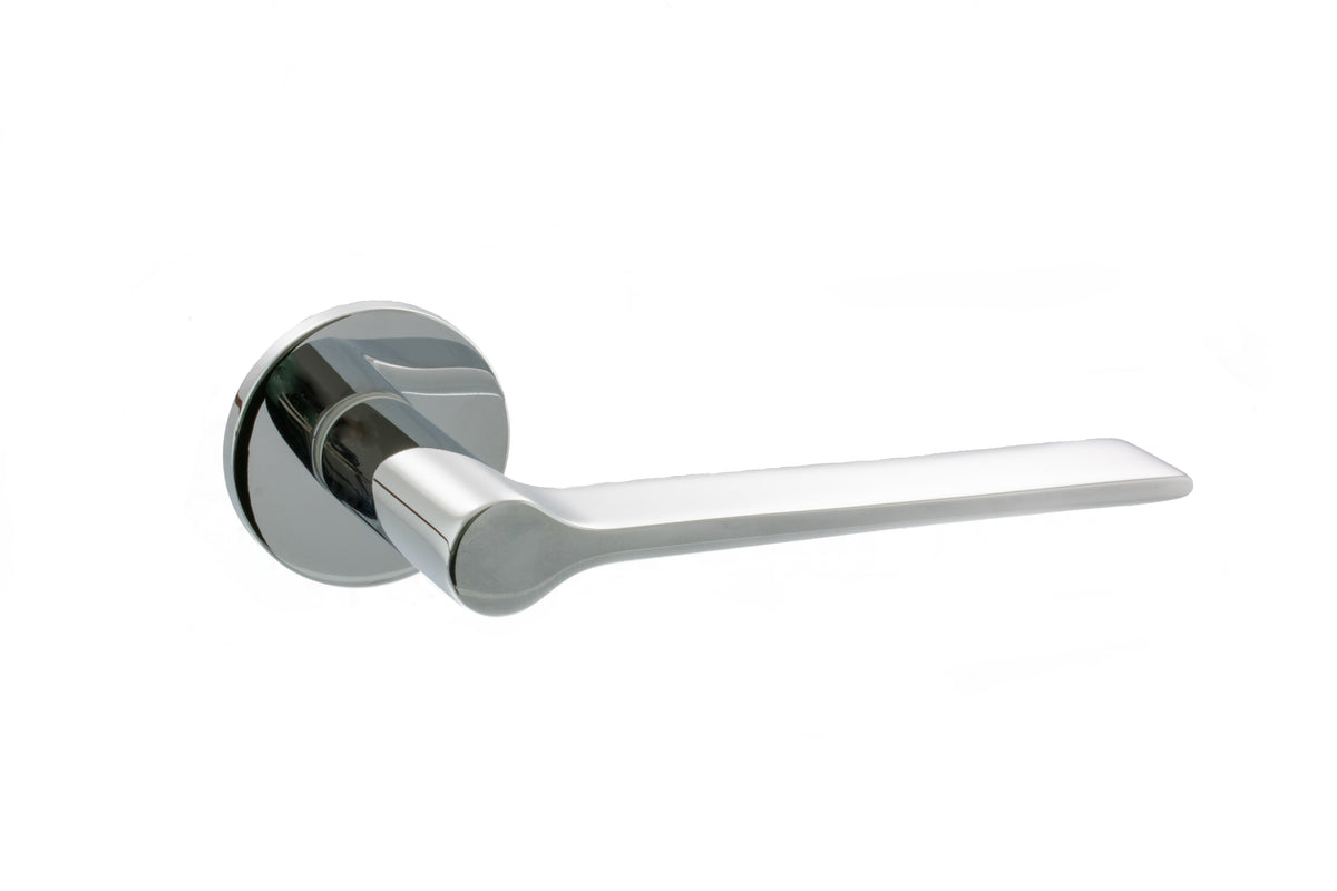 Millhouse Brass Brindley Lever Door Handle on 5mm Slimline Round Rose