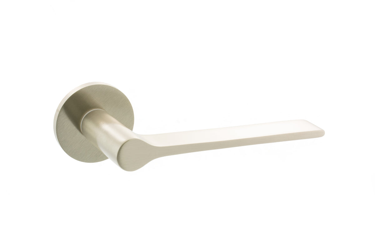 Millhouse Brass Brindley Lever Door Handle on 5mm Slimline Round Rose